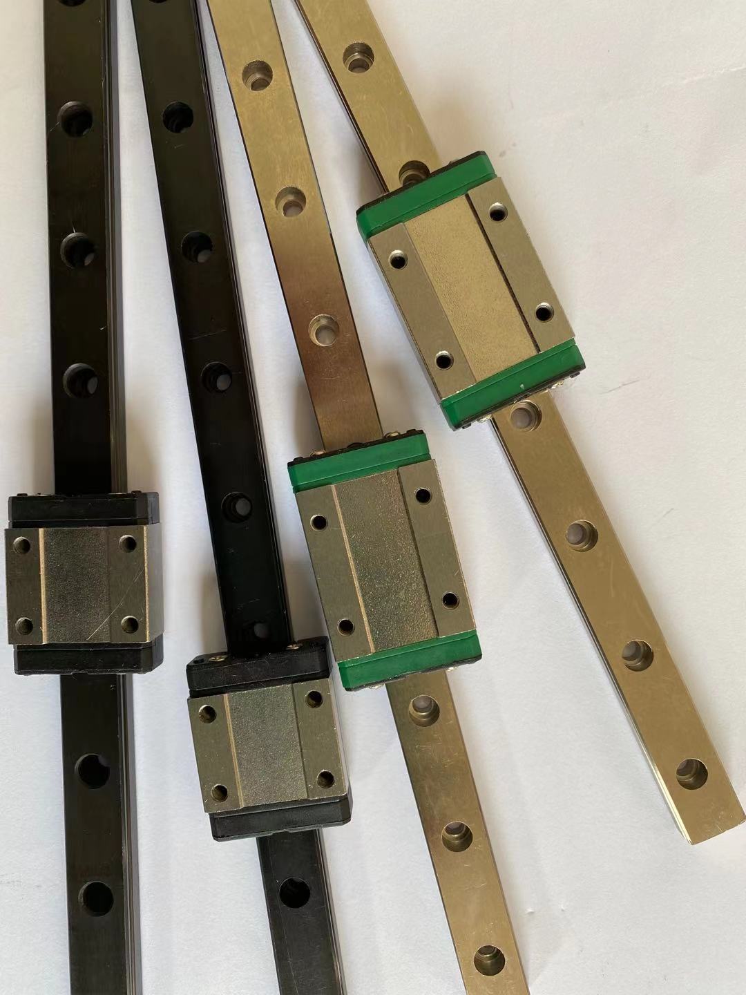 鍍鉻鍍鎳發(fā)黑微型防銹不銹鋼直線(xiàn)導(dǎo)軌線(xiàn)性滑軌